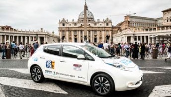 Polemica a Roma: arrivano i taxi elettrici ma mancano le colonnine