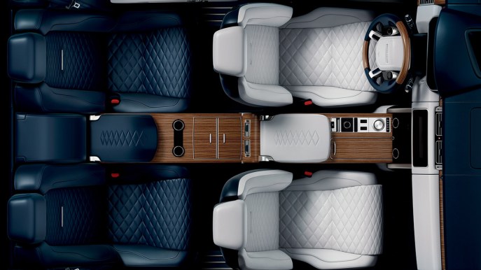 Salone di Ginevra: debutta Range Rover SV Coupé Special Edition