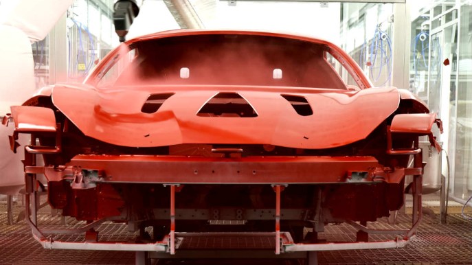 Nuovo sistema di verniciatura per Ferrari: è unico al mondo