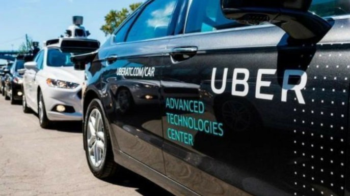 Arrivano i taxi senza autista: ecco i progetti di Uber e Google