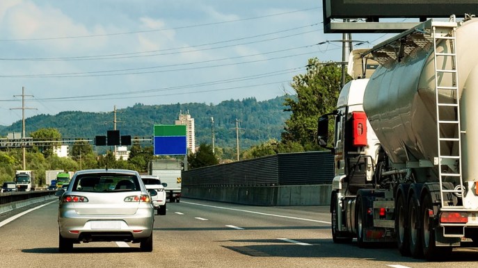 Bollino autostrada svizzera: come funziona e quanto costa