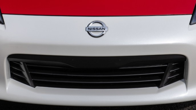 Nissan 370Z, limited edition per i 50 anni nel mondo delle corse