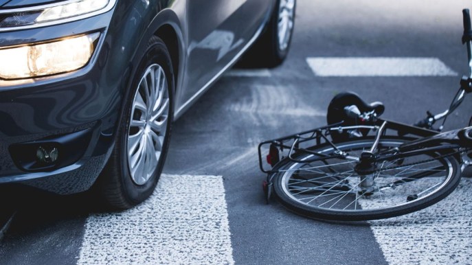 Incidenti in bici, nasce la campagna #rispettiamoci tra bici e auto