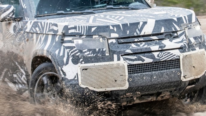 Land Rover Defender, prove estreme per la nuova generazione