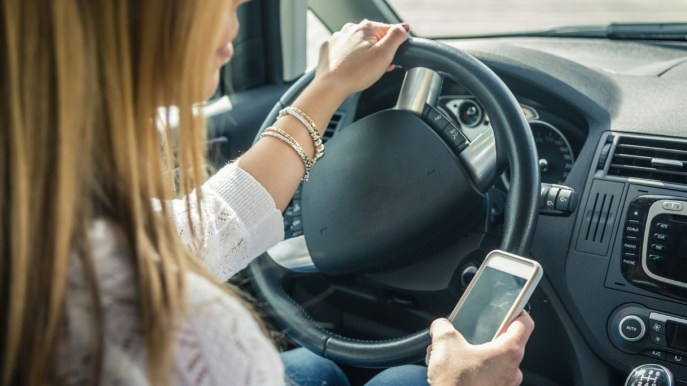 Android Auto: come usare il telefono in auto senza mani