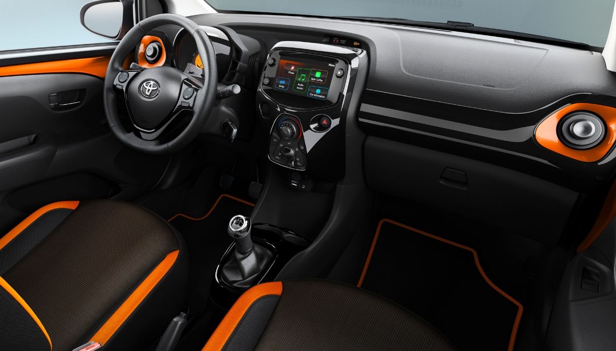 toyota aygo connected