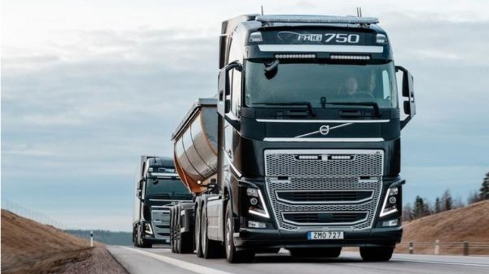 Volvo Trucks aiuta i camionisti a mantenere la distanza di sicurezza