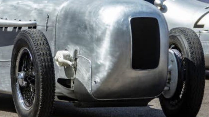 Mercedes, torna in vita la Silver Arrow del 1932