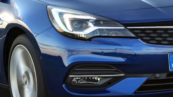 La nuova Opel Astra è ordinabile in Italia: i prezzi
