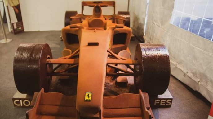 Ferrari F2004, l’auto di Schumacher realizzata in cioccolato