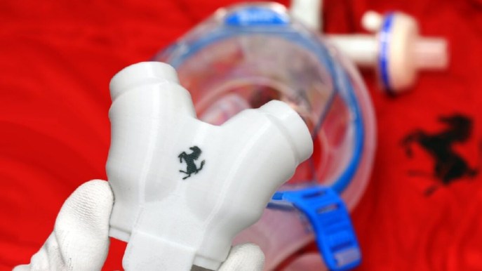 Coronavirus, Ferrari produce le valvole per respiratori