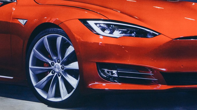 Autonomia da record per la Tesla Model S