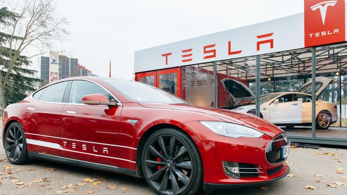Tesla, il progetto di Musk è di avere due modelli economici