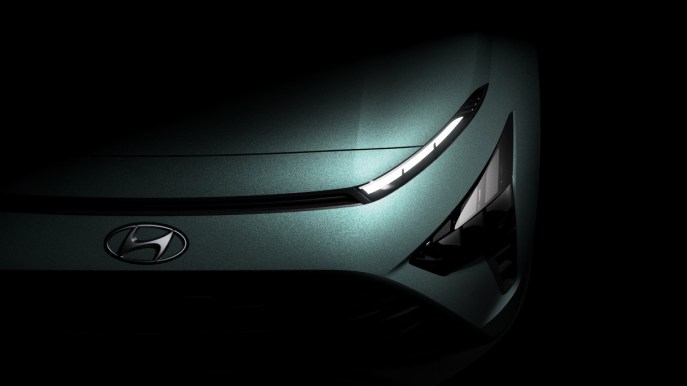 Hyundai svela le prime immagini del crossover Bayon