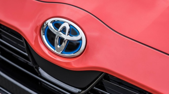Toyota Yaris: caratteristiche, allestimento e prezzo