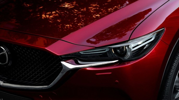 Mazda CX-5, si rinnova il SUV da record di vendite