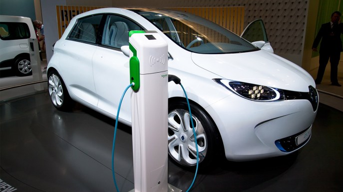 Le auto elettriche devono pagare il bollo?