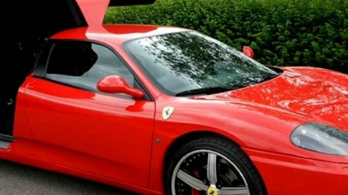 La versione limousine a 8 posti della Ferrari 360 Modena