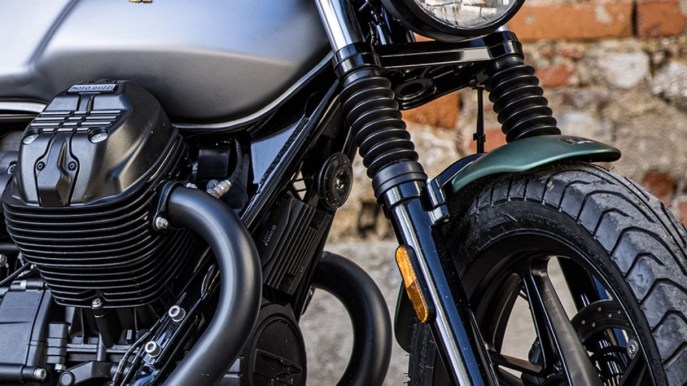 Moto Guzzi V7, la moto over 700 cc più venduta in Italia