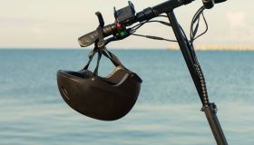 Assosharing: il casco sui monopattini va contro la mobilità sostenibile