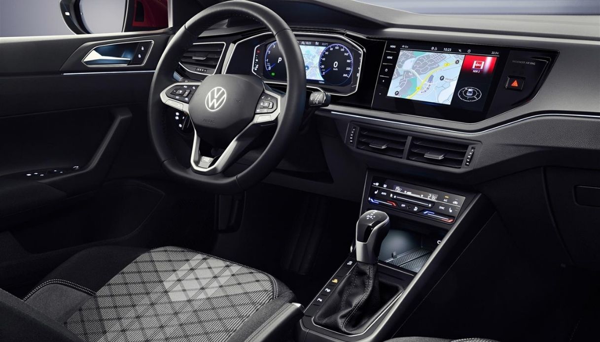 Gli interni del nuovo SUV Volkswagen Taigo