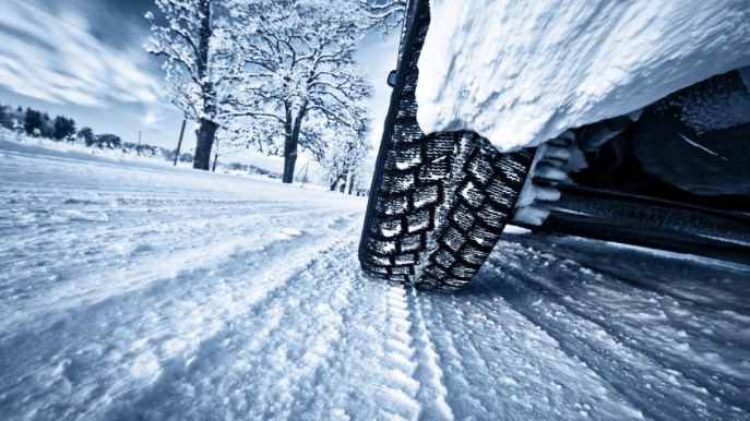Viaggiare sicuri d’inverno: tutti i consigli utili di Pirelli