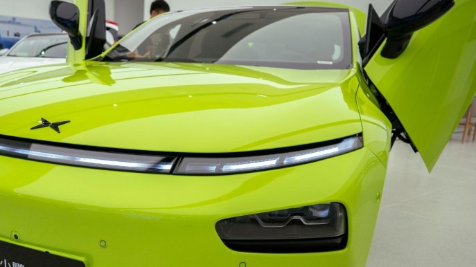 L’auto elettrica cinese che sfida Tesla