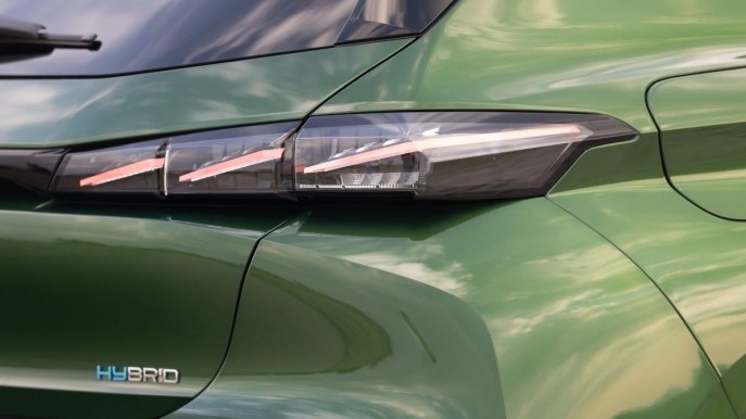 Rivoluzione Peugeot: il 70% dei modelli è già elettrificato