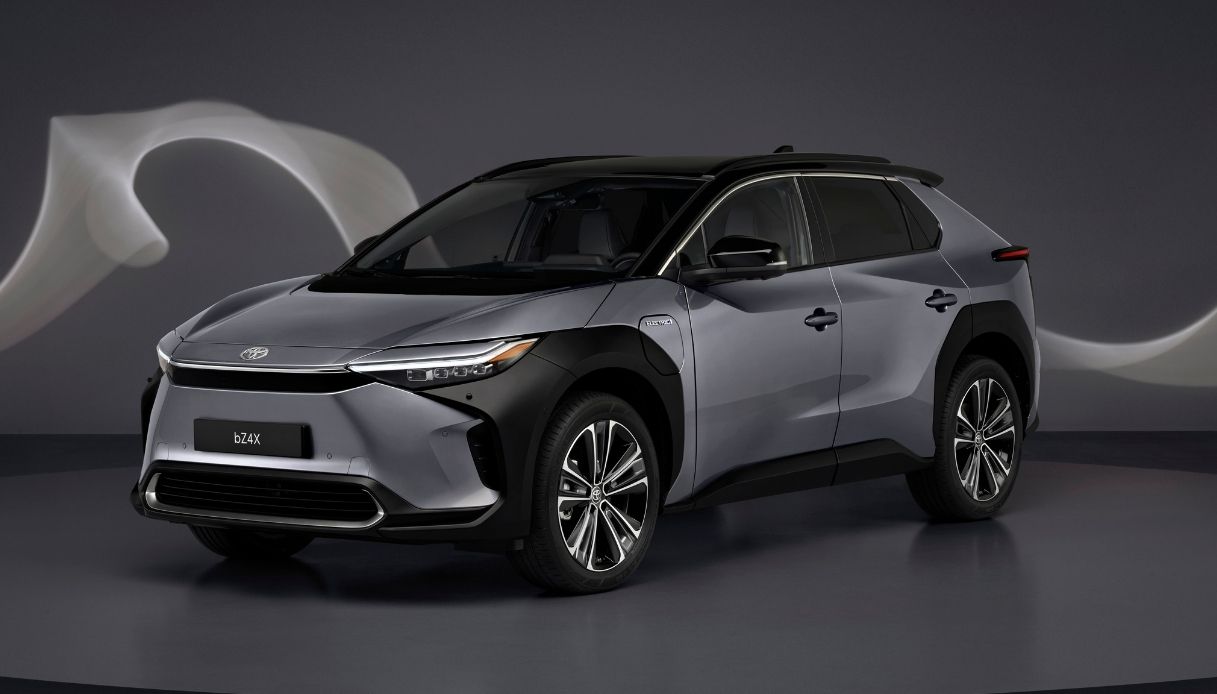 Il nuovo SUV elettrico Toyota beyond Zero