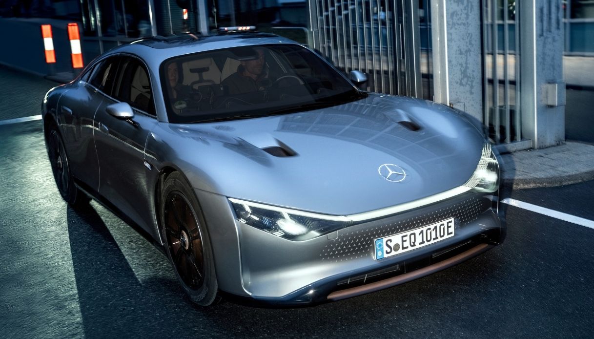 Mercedes VISION EQXX autonomia da record per la concept car