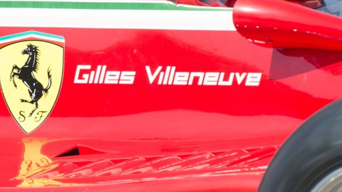 Leclerc fa sognare, in pista con la Ferrari di un grande pilota