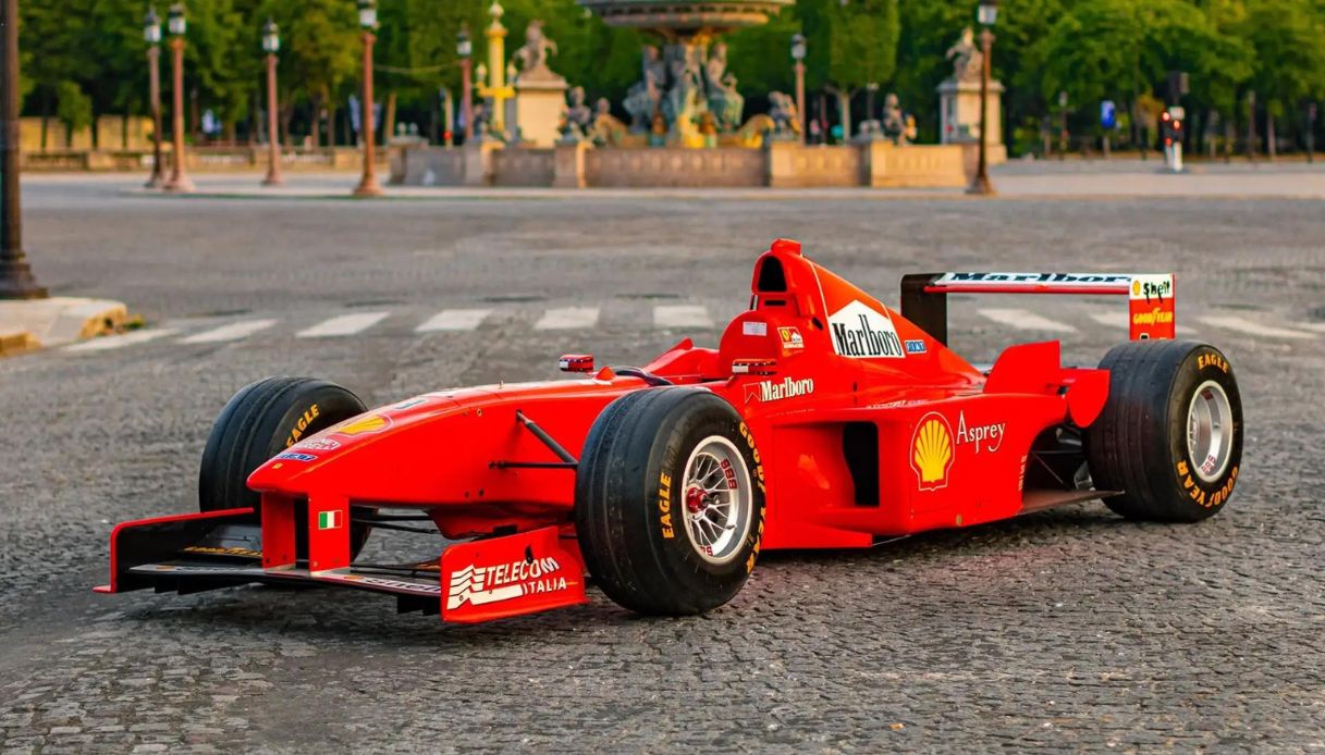La F300 di Schumacher all'asta