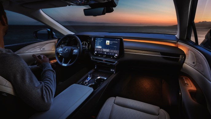 Lexus RX: svelato il nuovo concetto di lusso