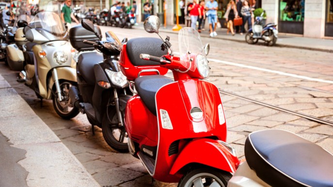 Milano, al via gli incentivi per moto e scooter elettrici