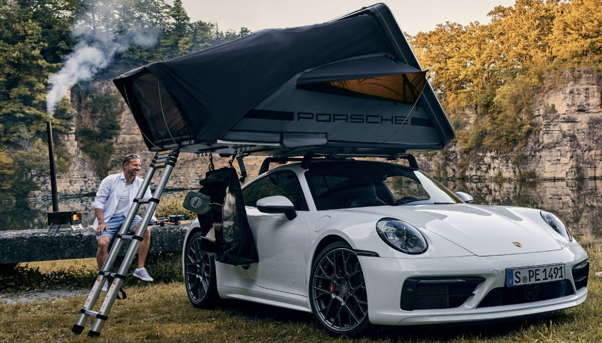 Porsche e la nuova tenda da tetto