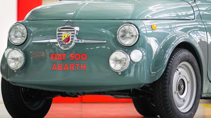 A Milano AutoClassica un esemplare unico di Fiat 500 Abarth