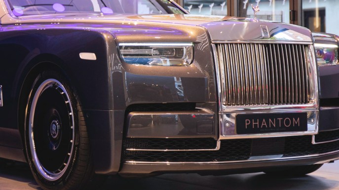 Mondiali, ai giocatori arabi arriva una Rolls Royce in regalo