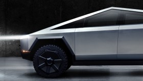 Tesla Cybertruck: annunciato l’inizio della produzione