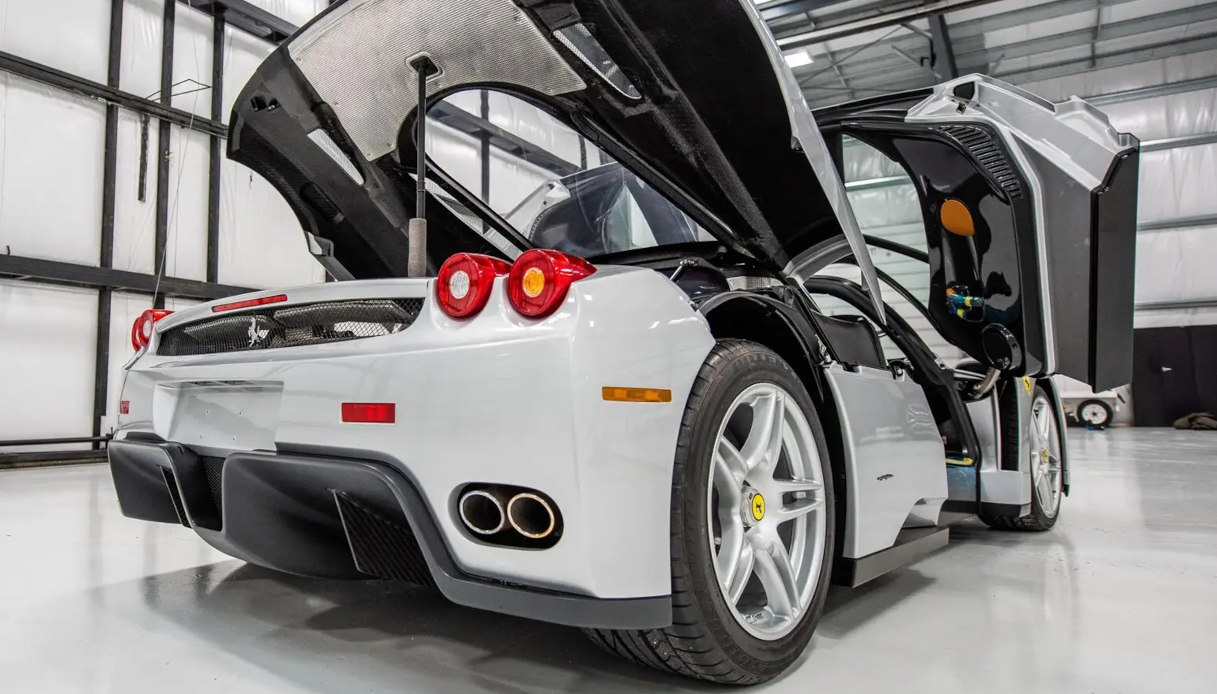 No leilão da Sotheby’s, um dos Ferrari Enzos mais raros do mundo – Virgilio Motori